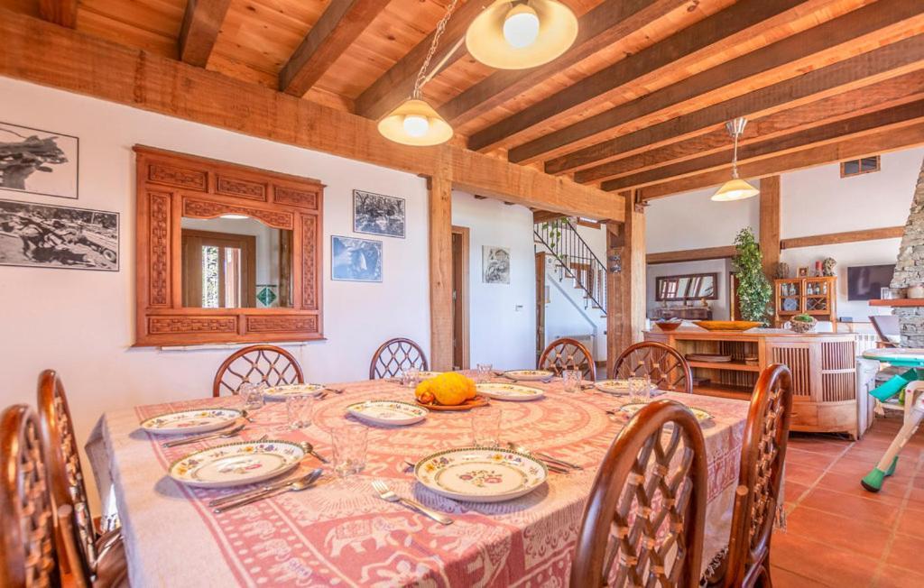 Las Lomillas Reserva Ecologica Country house *
